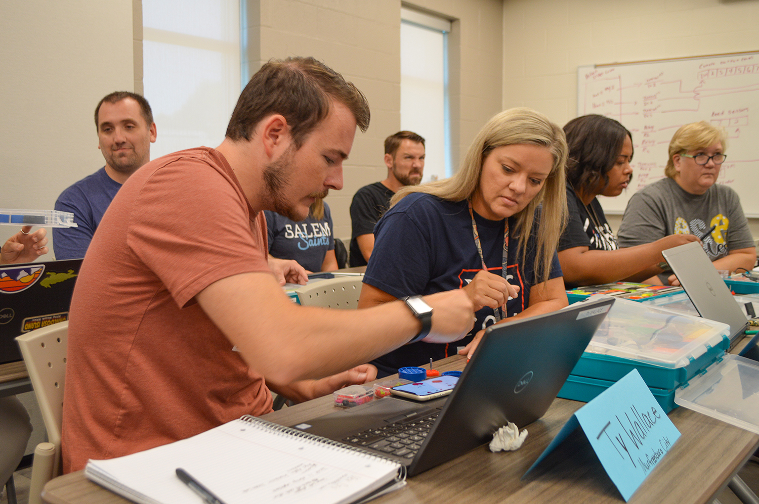 Educators were able to get hands-on experience building and programming the robots. 