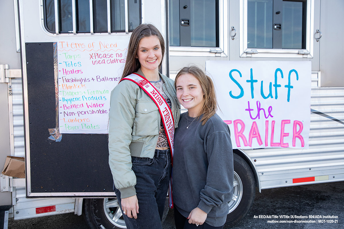 Bella Hartwig, left, and Leah Smith